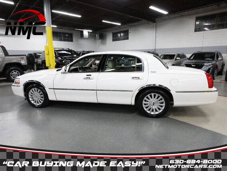 2003 Lincoln Town Car Executive