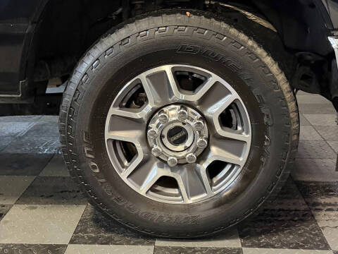 2023 Ford F-350 Super Duty Lariat