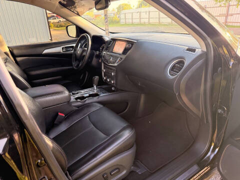 2020 Nissan Pathfinder SL