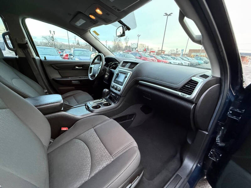 2015 GMC Acadia SLE-2