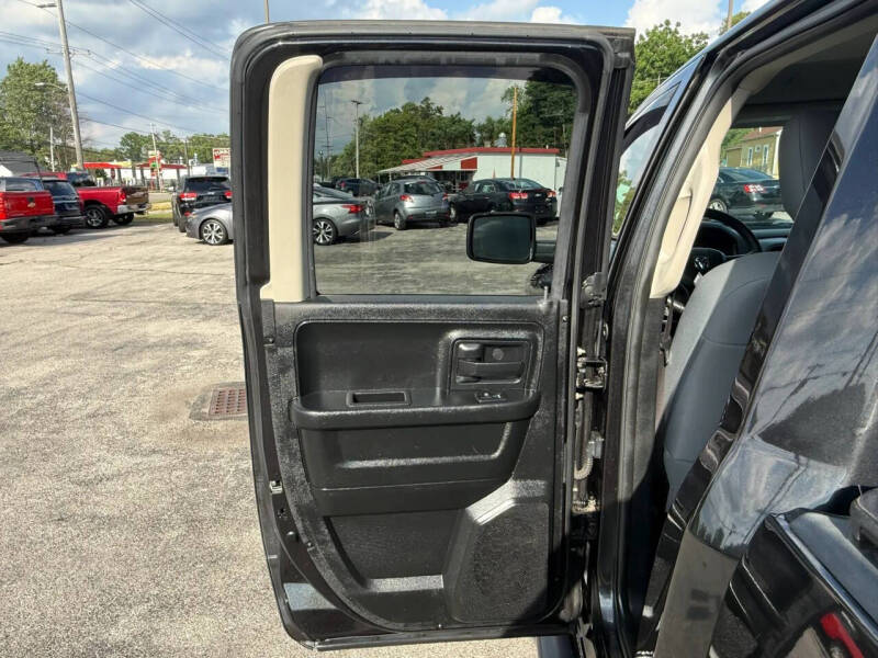 2017 RAM 1500 Express