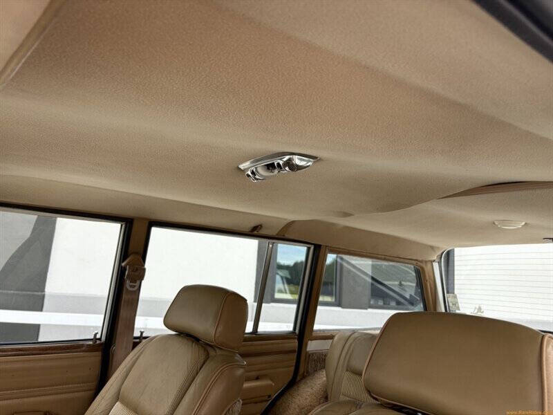 1988 Jeep Grand Wagoneer