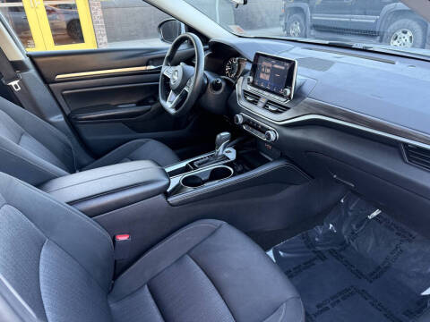 2023 Nissan Altima 2.5 SV