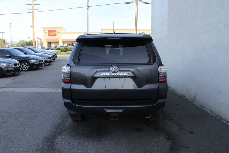 2015 Toyota 4Runner SR5