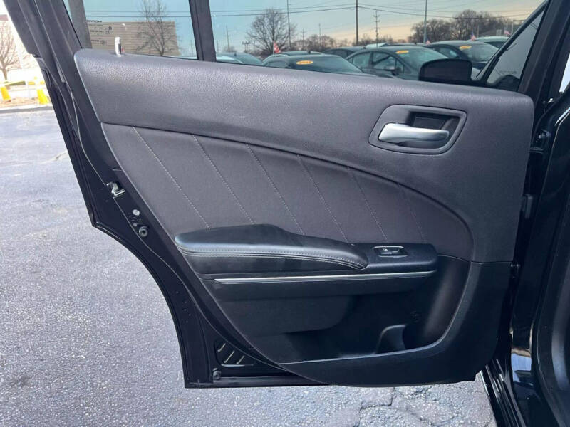 2017 Dodge Charger SXT