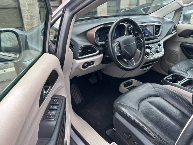 2018 Chrysler Pacifica Touring L