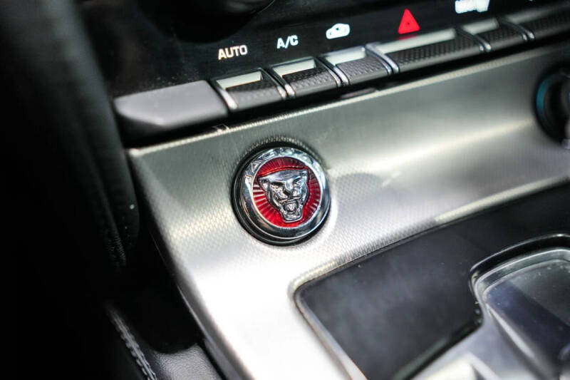 2017 Jaguar F-TYPE Premium