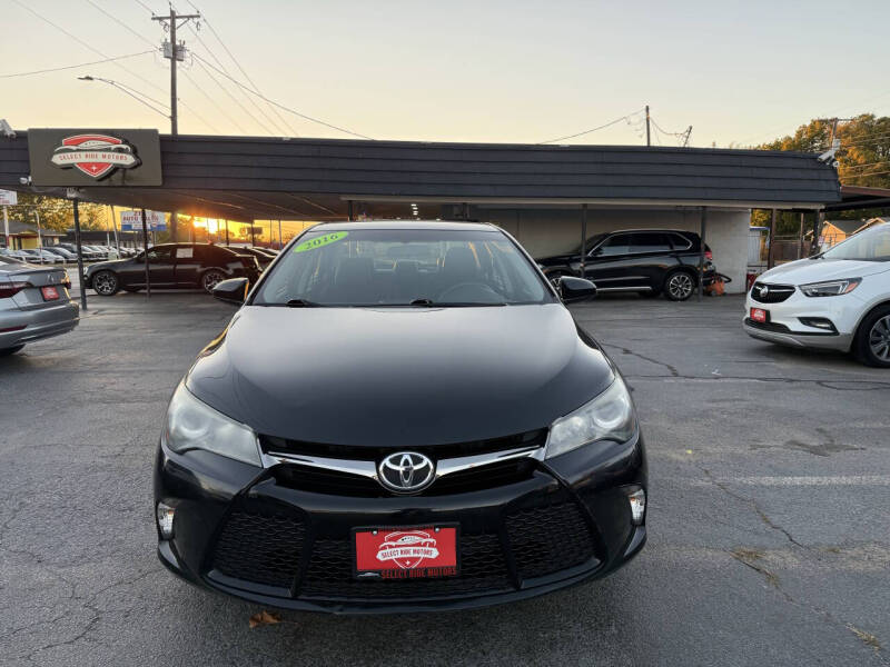 2016 Toyota Camry SE