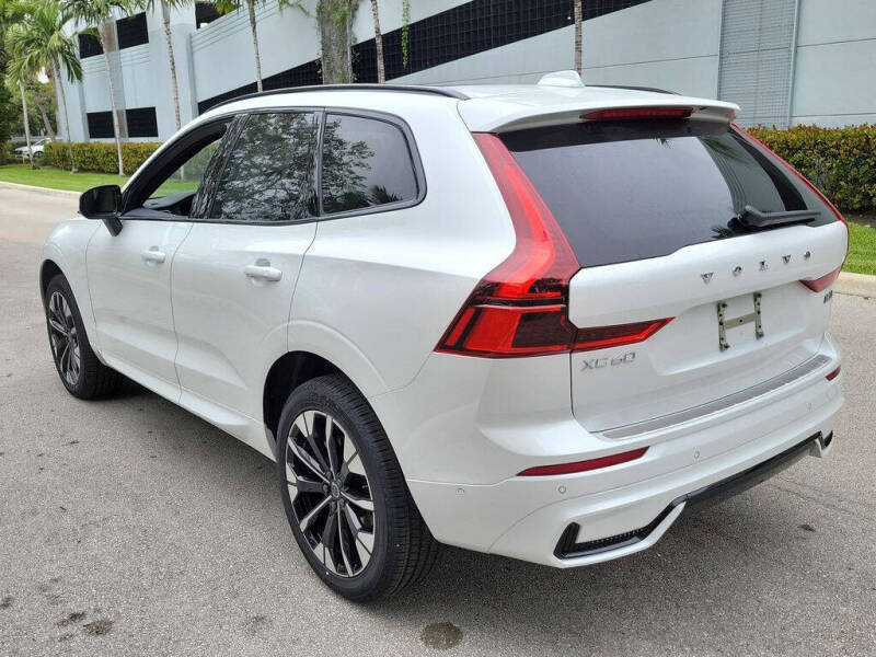 2026 Volvo XC60 B5 Plus
