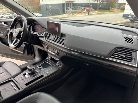 2020 Audi Q5 quattro Prestige 45 TFSI