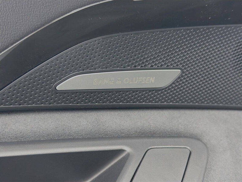 2025 Audi SQ5 quattro Premium Plus TFSI