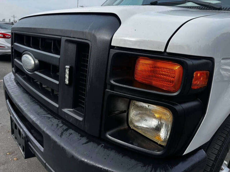 2014 Ford E-Series E-150