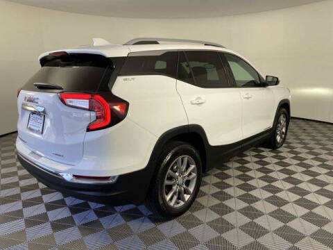 2024 GMC Terrain SLT
