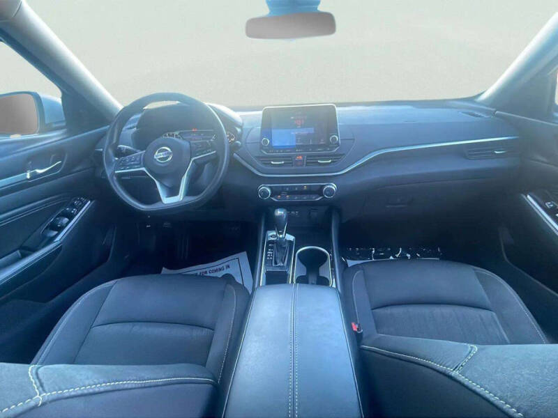 2021 Nissan Altima 2.5 SV