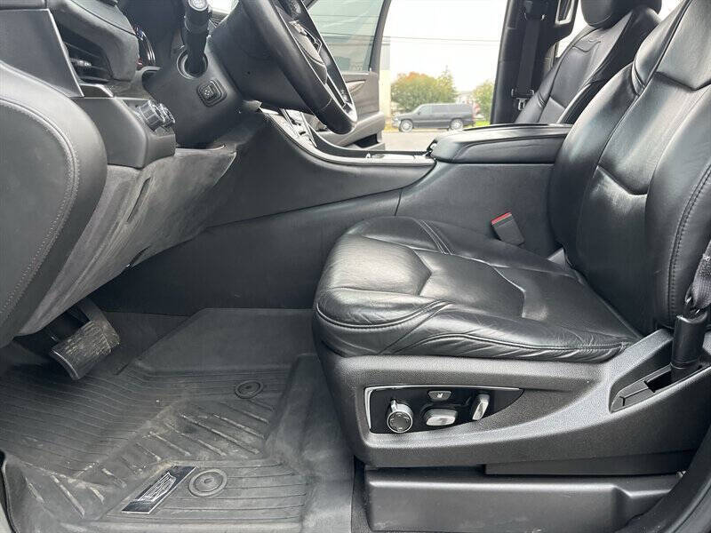 2017 Cadillac Escalade Platinum