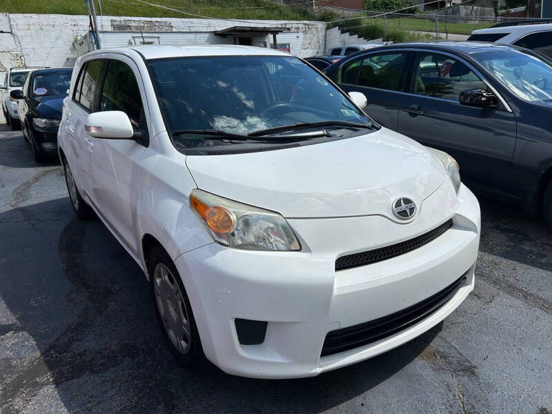 2010 Scion xD
