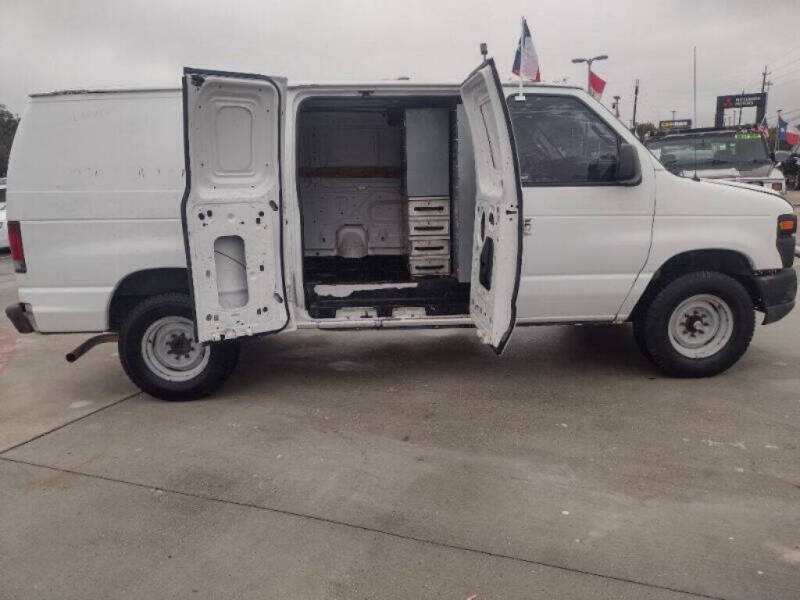 2013 Ford E-Series E-250