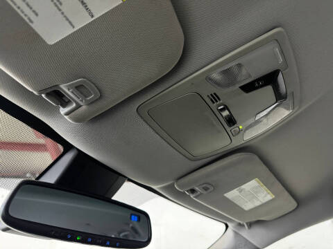 2018 Toyota Sienna SE Premium 8-Passenger