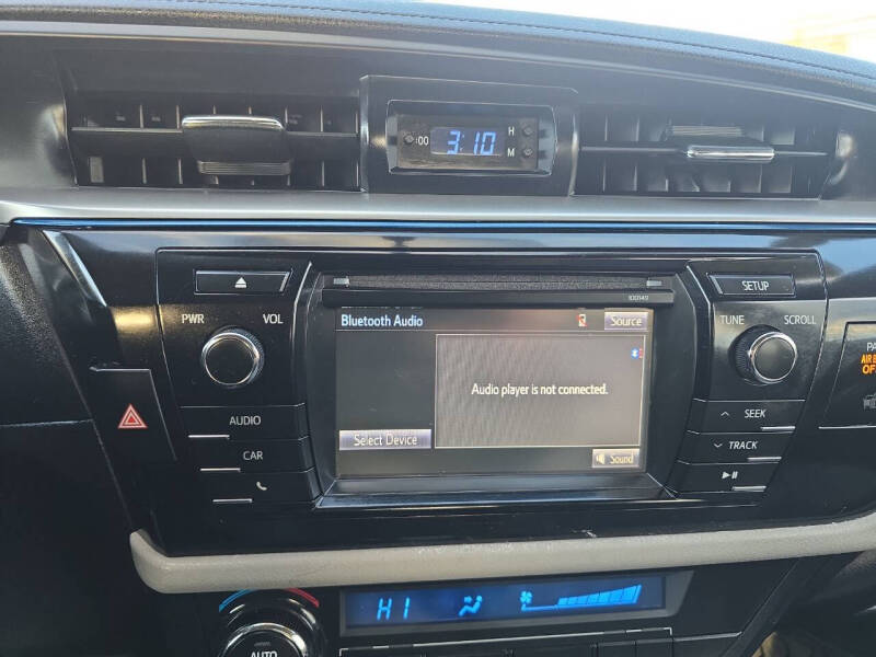 2015 Toyota Corolla LE