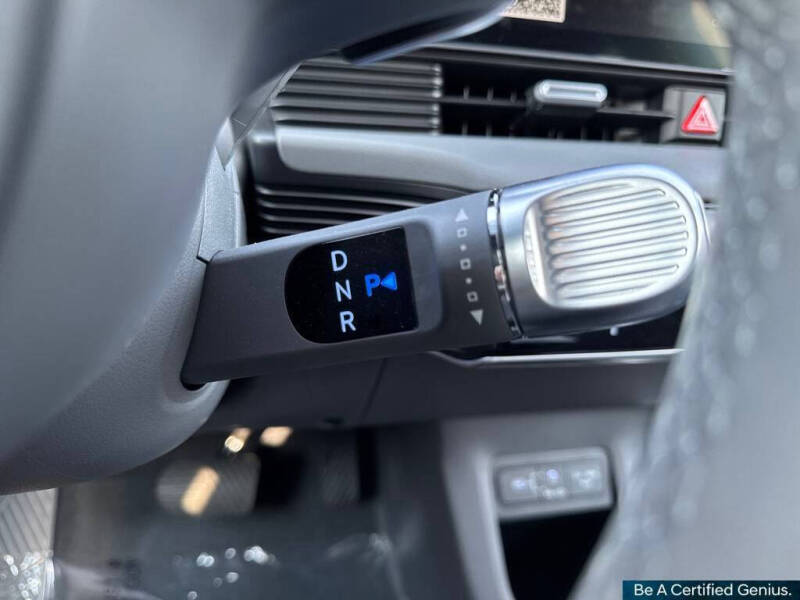 2025 Hyundai Ioniq 5 SE Standard Range