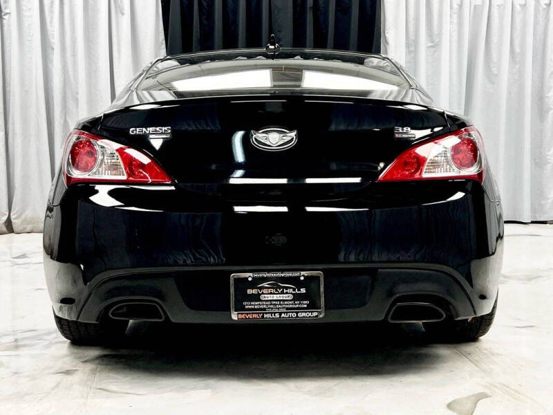 2011 Hyundai Genesis Coupe 3.8L R-Spec
