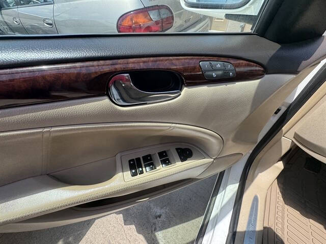 2011 Buick Lucerne CXL