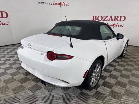 2016 Mazda MX-5 Miata Sport