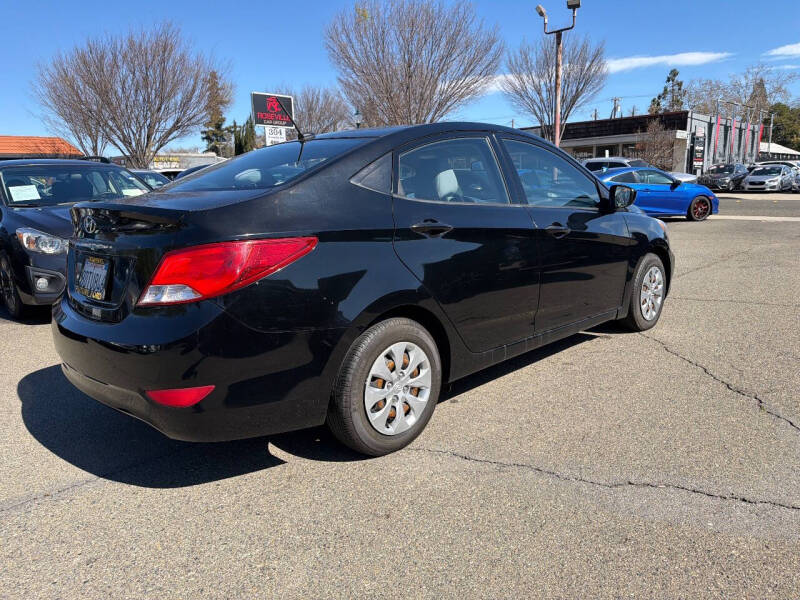 2017 Hyundai Accent SE