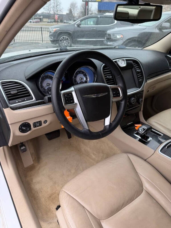2012 Chrysler 300 Limited
