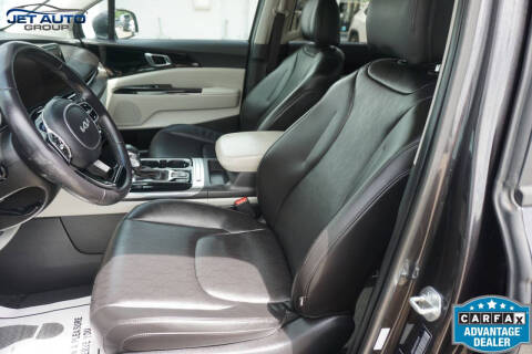 2023 Kia Carnival EX