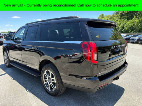2025 Ford Expedition MAX Active