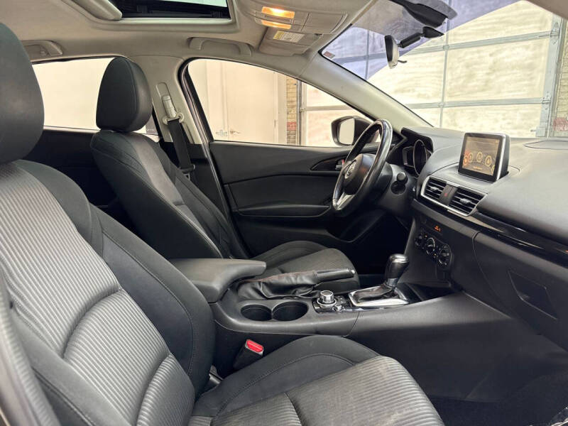 2016 Mazda MAZDA3 i Touring