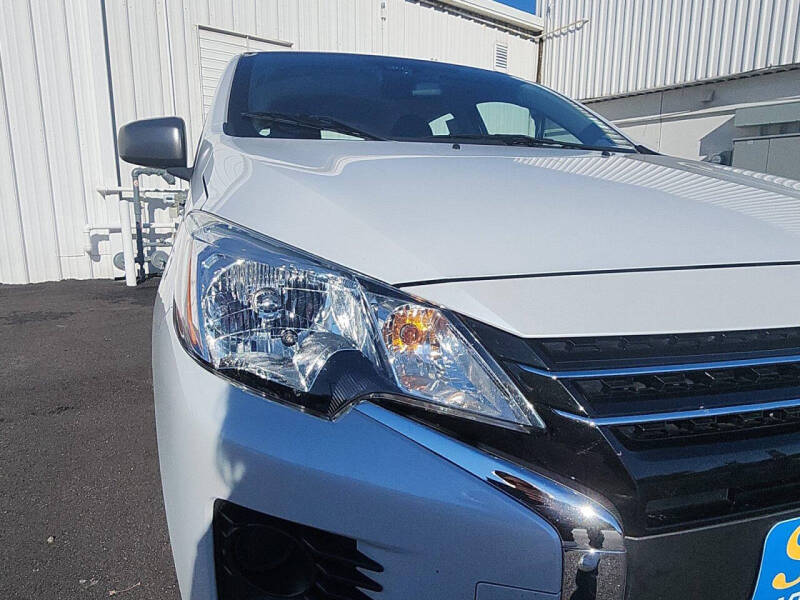 2024 Mitsubishi Mirage ES