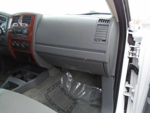 2005 Dodge Dakota SLT
