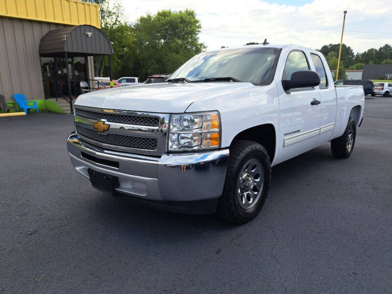 2013 Chevrolet Silverado 1500 for sale at Space & Rocket Auto Sales in Meridianville AL