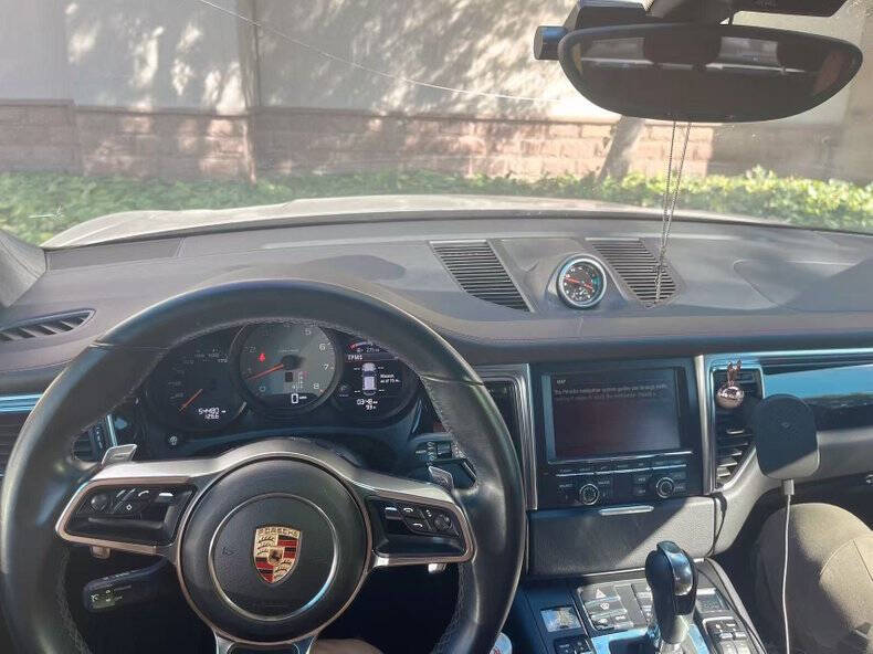 2015 Porsche Macan S