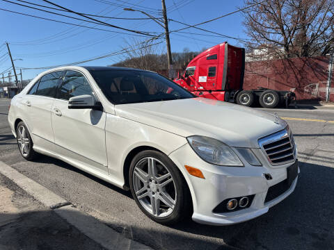 2010 Mercedes-Benz E-Class for sale at Deleon Mich Auto Sales in Yonkers NY