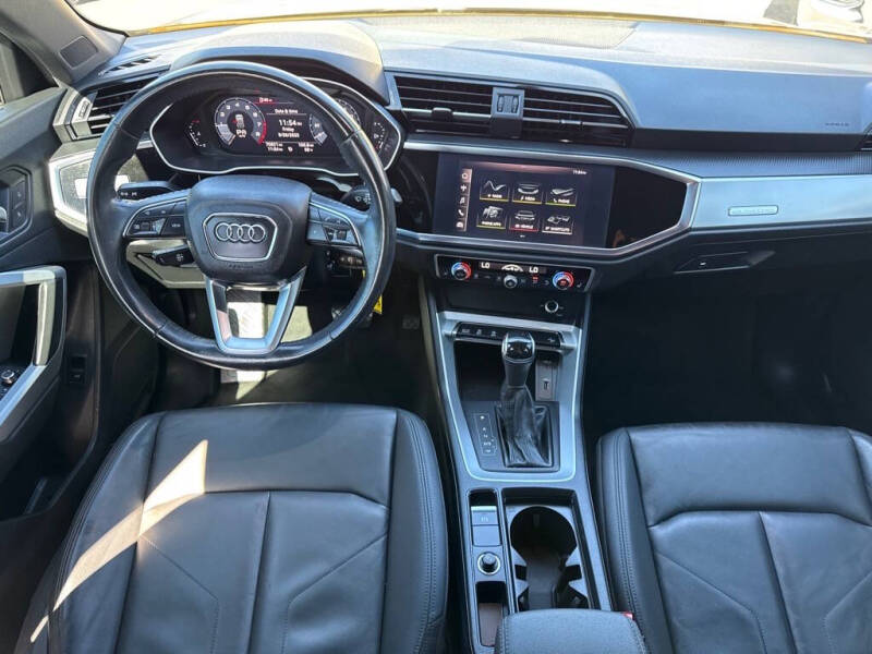 2020 Audi Q3 quattro Premium 45 TFSI