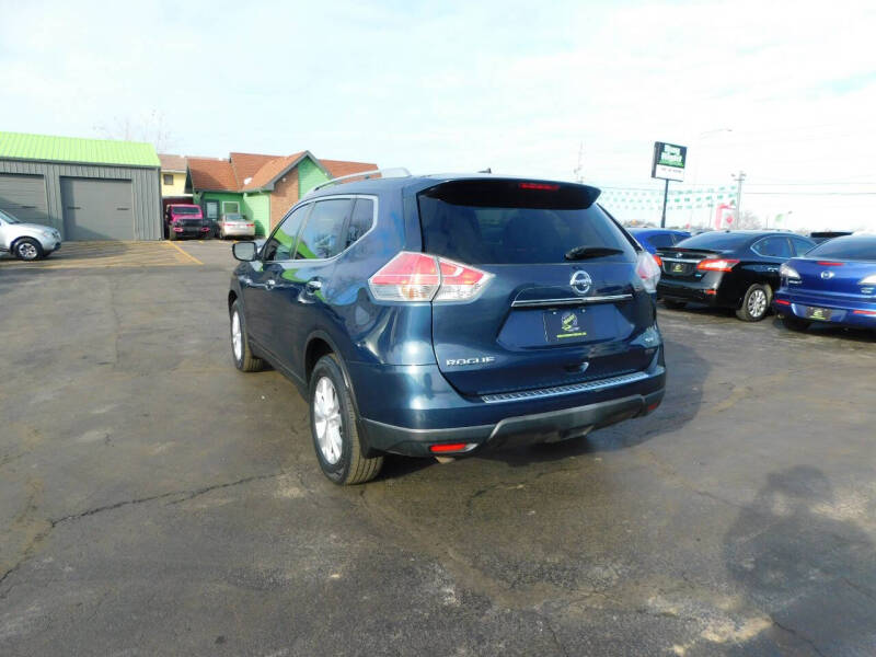 2016 Nissan Rogue SV