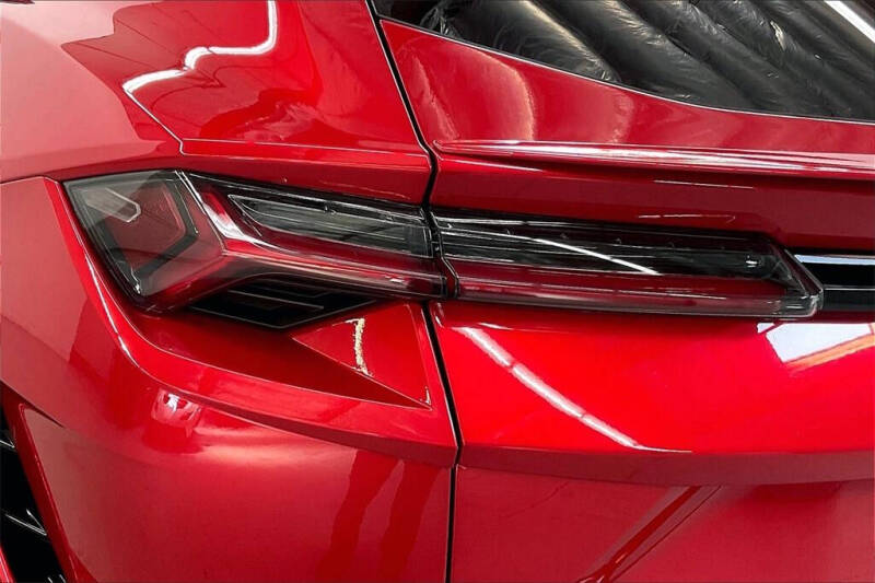 2023 Lamborghini Urus S