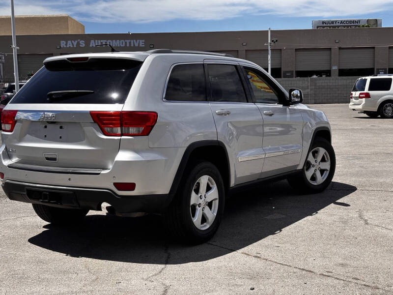 2012 Jeep Grand Cherokee Laredo