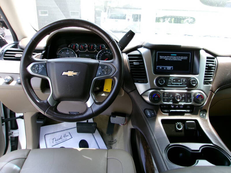 2017 Chevrolet Suburban LT