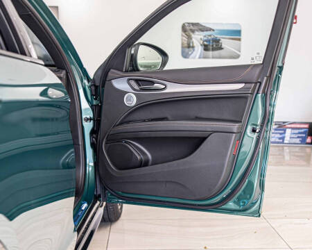 2025 Alfa Romeo Stelvio