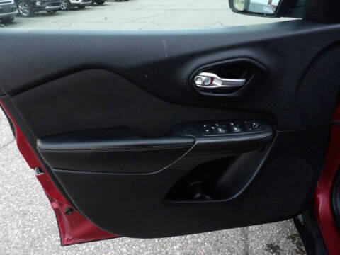 2016 Jeep Cherokee Sport