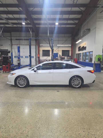 2019 Toyota Avalon XLE