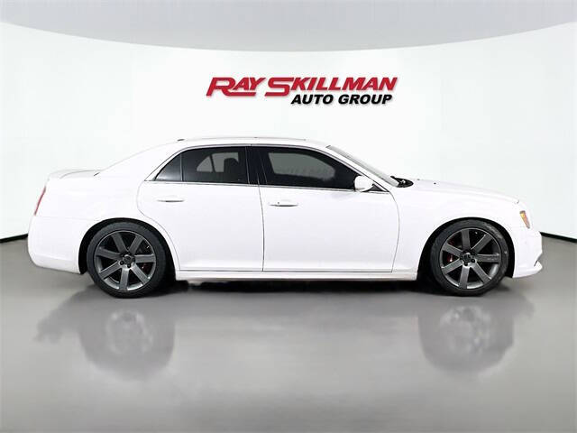 2012 Chrysler 300 SRT8