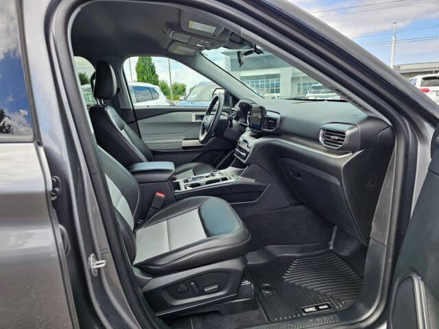 2022 Ford Explorer XLT