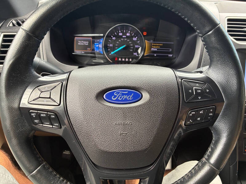 2017 Ford Explorer XLT