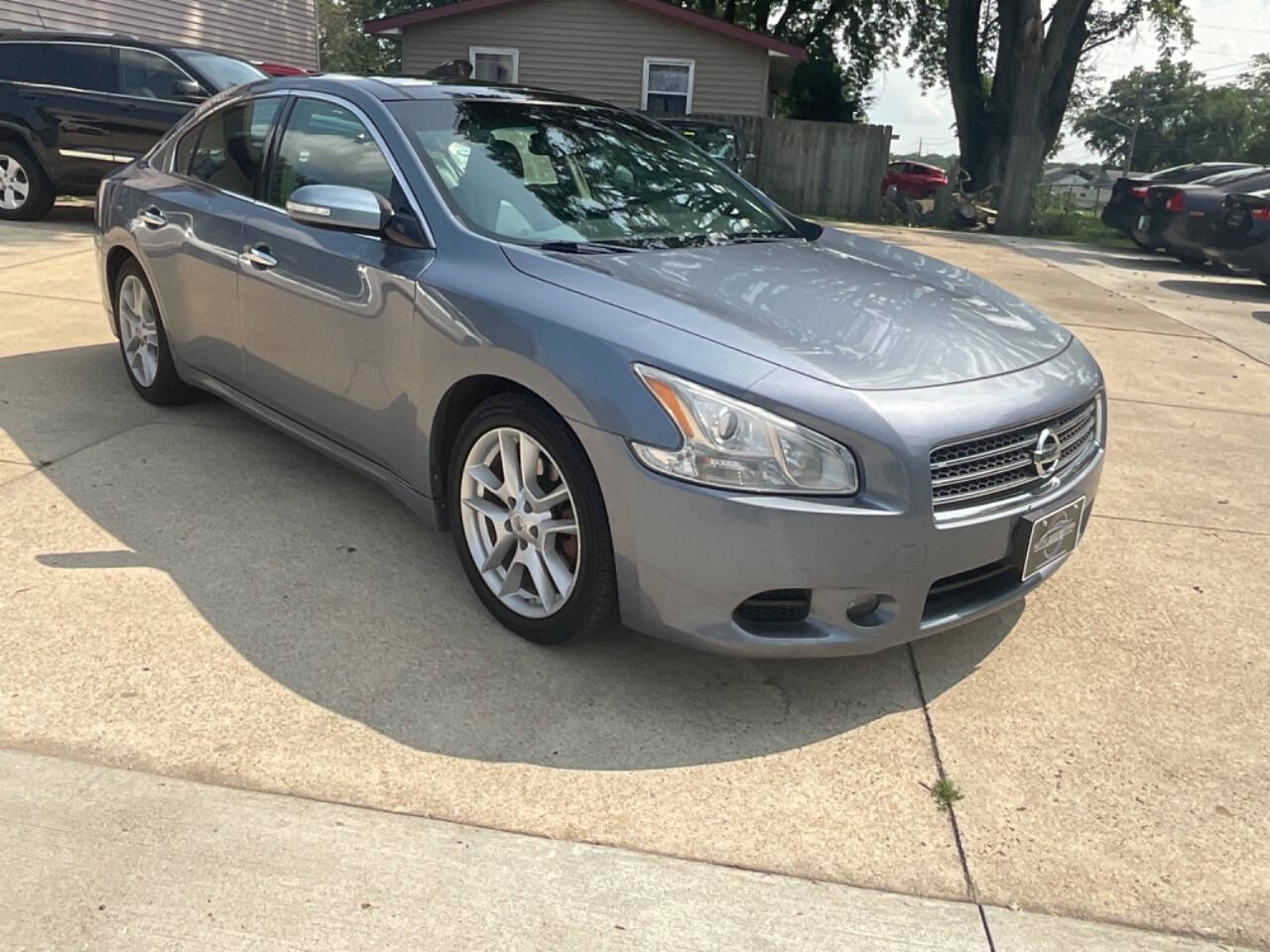 2011 Nissan Maxima for sale at Auto Connection in Waterloo, IA