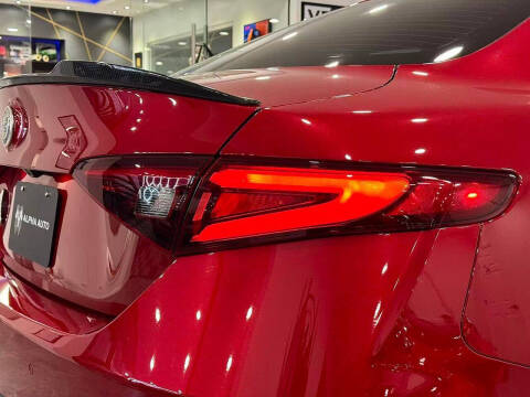 2017 Alfa Romeo Giulia Quadrifoglio